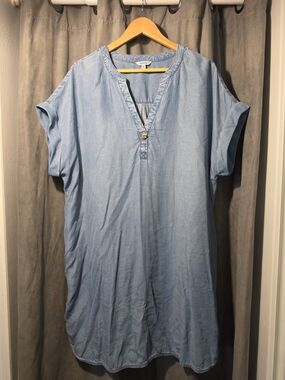 Reitmans | Dresses | Light Blue Denim Chambray Shift Dress Short Sleeve ...